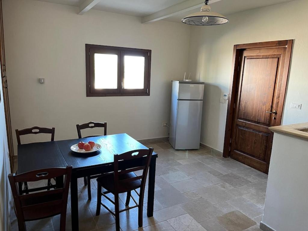 Casa Giuliveto - Charmantes Ferienhaus Mit Privatpool In Olivenhain Остуні Екстер'єр фото